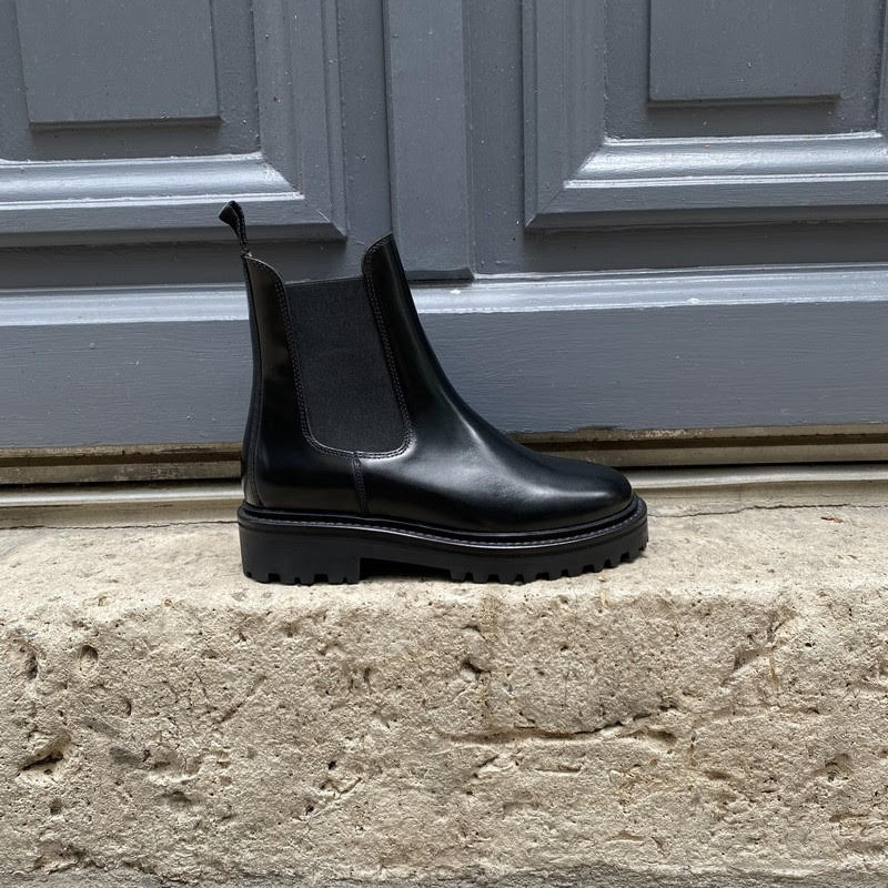 Boots Castay