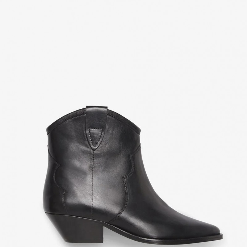 Boots Dewina
