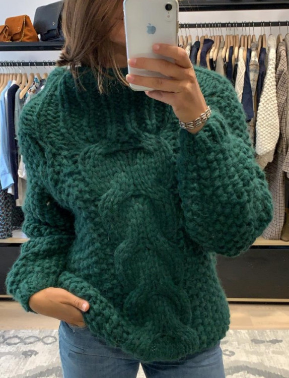 SWEATER CABLE