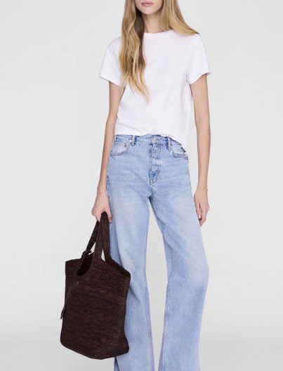 Tee Shelley - WHITE