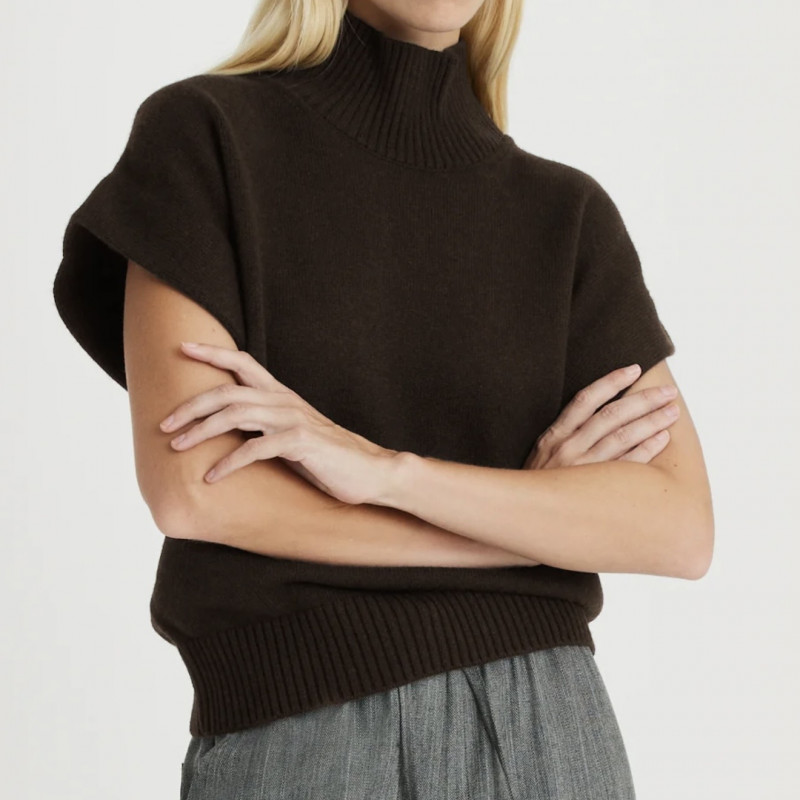Pull Annika