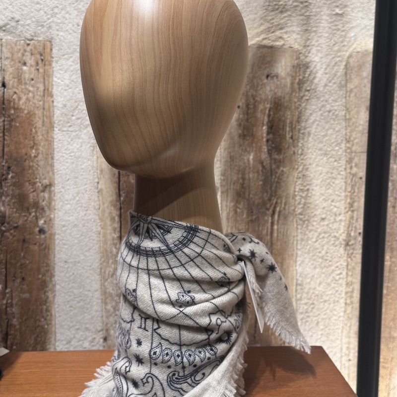 Bandana Hachi Astro