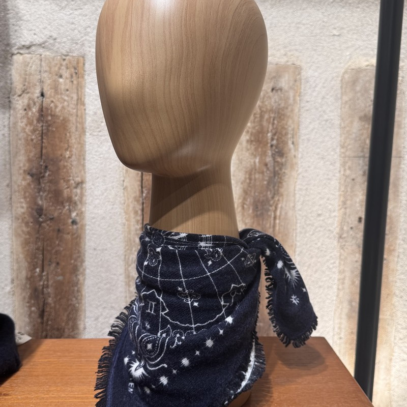 Bandana Hachi Astro